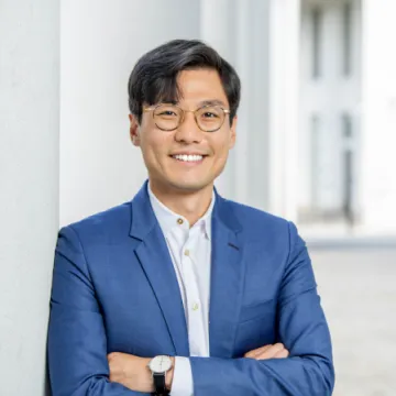 Brian Jonghwan Lee