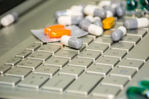 Exploring the direct link between drug abuse and the internet /